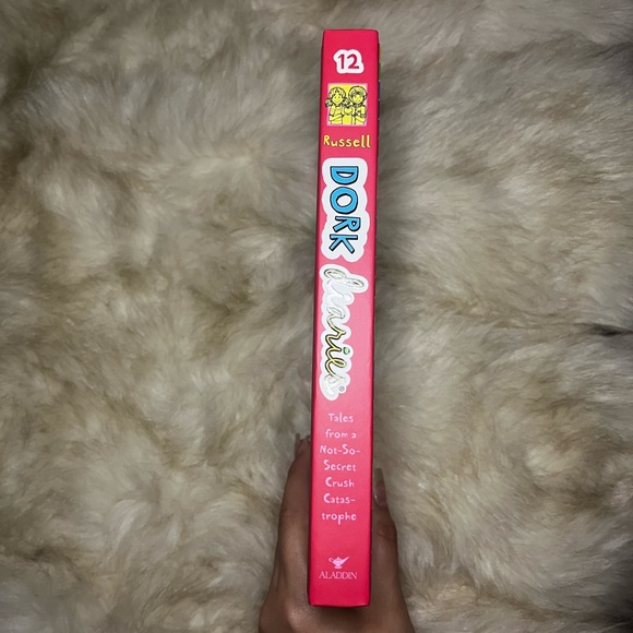 Dork Diaries Book 12 - Picture 3 of 3